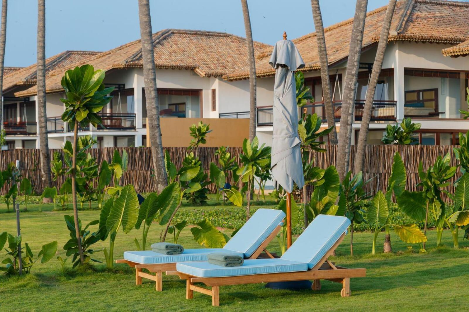 Wattura Resort & Spa Negombo Exterior photo